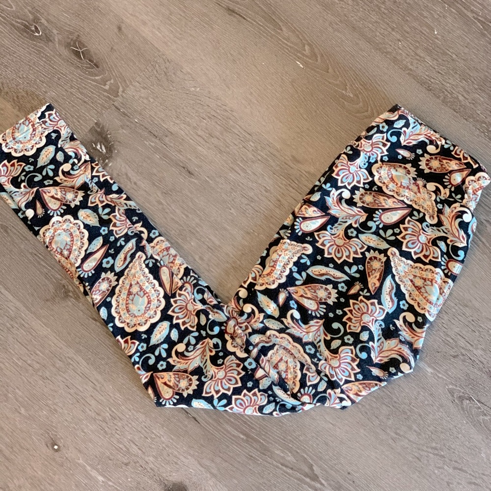 LulaRoe Leggings OS